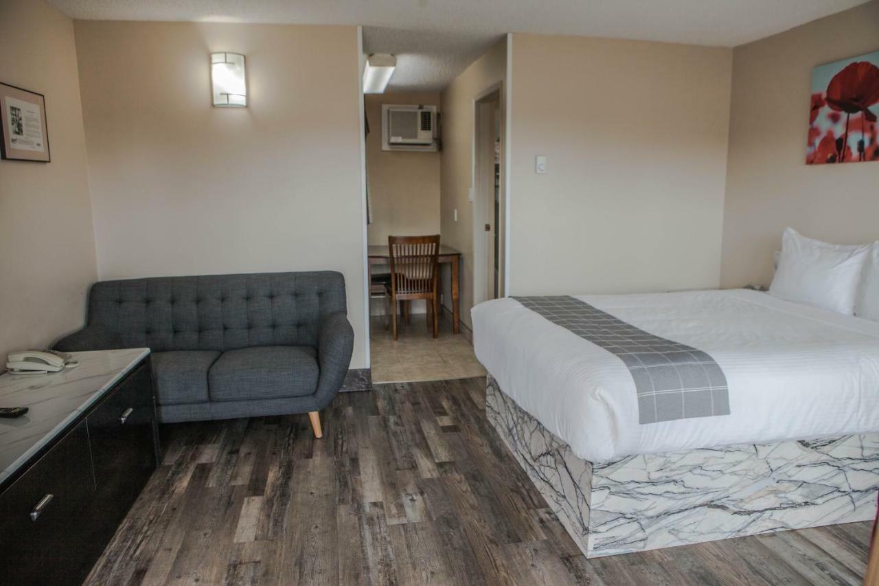 Canadian Motel North Battleford Kültér fotó