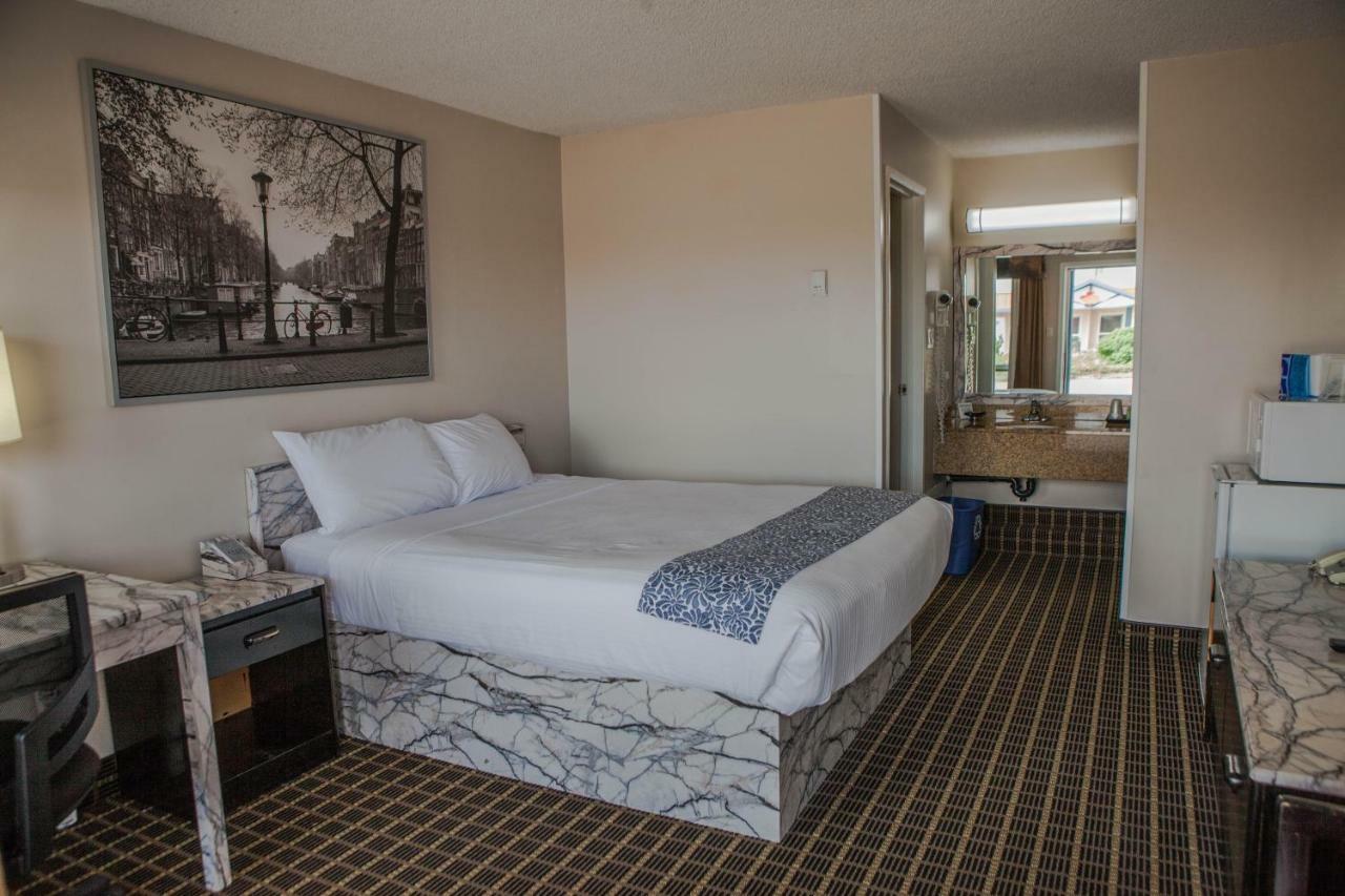 Canadian Motel North Battleford Kültér fotó